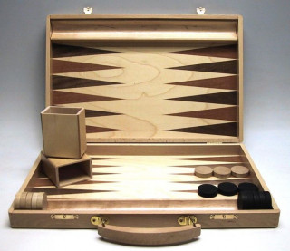 Backgammon fa kivitelben, fogantyúval, intarziás, 35x23 cm-es - 601117 Játék