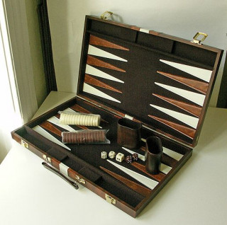 Backgammon - barna műbőr koffer (38cm) 604163 Játék