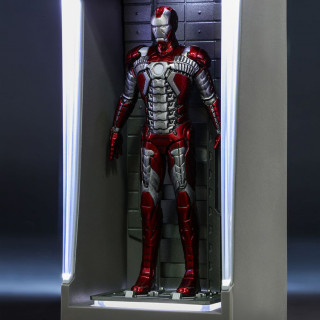 Hot Toys Marvel Miniature: Iron Man 3 (Mark 5 with Hall of Armor) Figura Játék