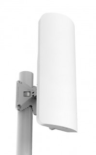 MikroTik mANTBox 2, 12dbi 120 fokos 2.4GHz antenna, Dual Chain 802.11an wireless, 1xGbE LAN, L4 PC