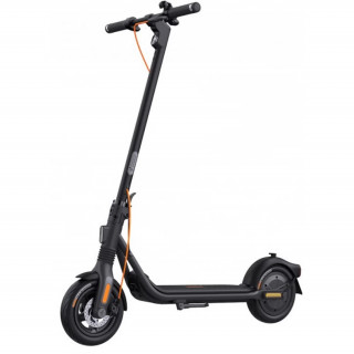 Segway KickScooter F2 Pro E Otthon