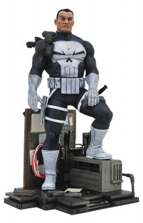 Diamond Select Toys Marvel Gallery - Punisher Comic PVC Szobor (MAY192378) AJÁNDÉKTÁRGY